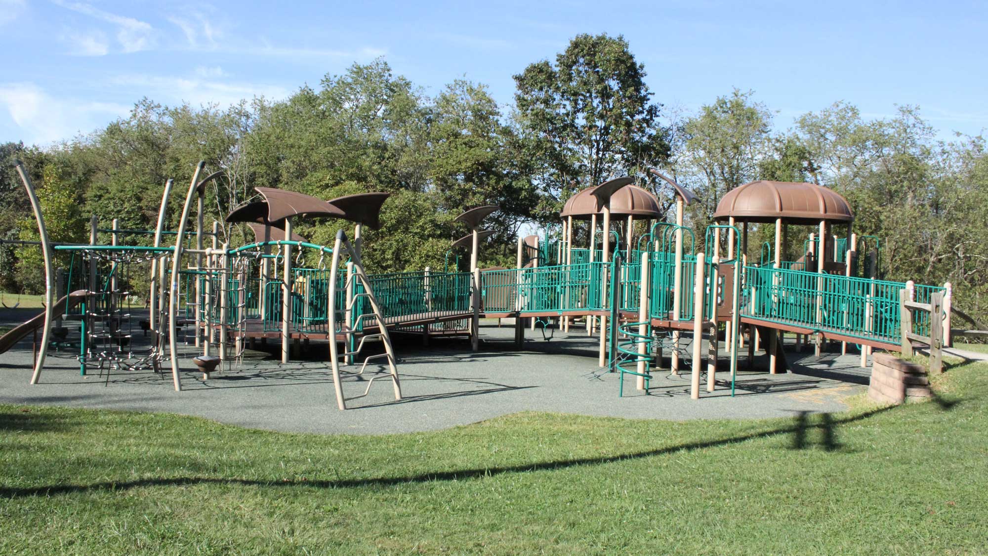 Deer Lakes Park playground